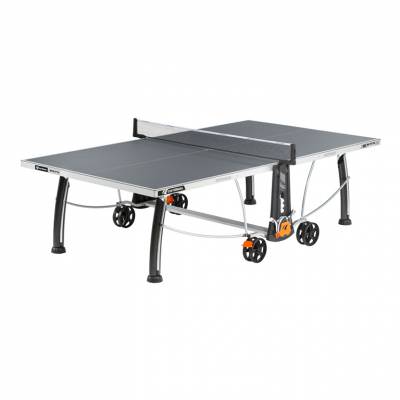 Всепогодный теннисный стол Cornilleau Sport 300S Crossover Outdoor (серый) Всепогодный теннисный стол Cornilleau Sport 300S Crossover Outdoor (серый) Всепогодное 5-ти мм меламиновое покрытие игровой поверхности устойчиво к воздействиям солнца, дождя, снега и льда и позволяет круглогодичное использование на открытом воздухе.
Ширина канта (отбортовки): 50 мм.
Держатели для хранения 4-х ракеток. Два держателя для 6-и мячей в середине стола.
Размеры в собранном состоянии: 274 х 152,6 х 76 см.
Сделано во Франции.
Гарантия на игровую поверхность – 10 лет.