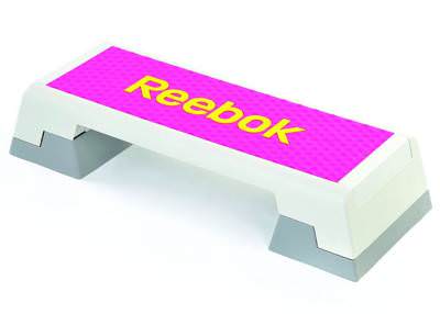 Степ-платформа Reebok step (лиловый) Поверхность платформы состоит из множества маленьких полусфер, позволяющих совершать естественные движения в любых направлениях.
Три уровня высоты степ-доски: 15, 20, 25 см.
​Размеры&nbsp;степ-доски (ДхШ): 90х35 см.
